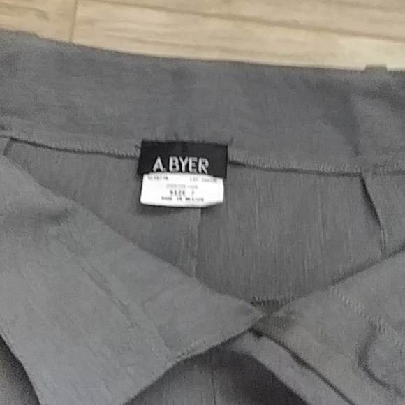 Pants - Picture 4 of 4